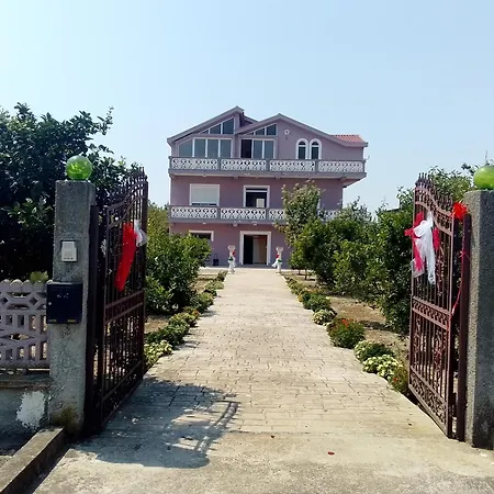 Maria - Eleni Feeling Villa
